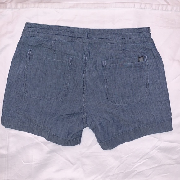 The North Face Women’s Shorts - Picture 5 of 6